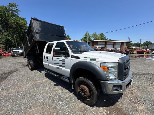 Image of Ford F-550 equipment image 4
