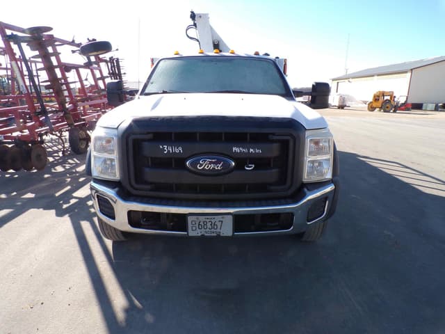 Image of Ford F-550 equipment image 2