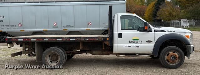 Image of Ford F-550 equipment image 3