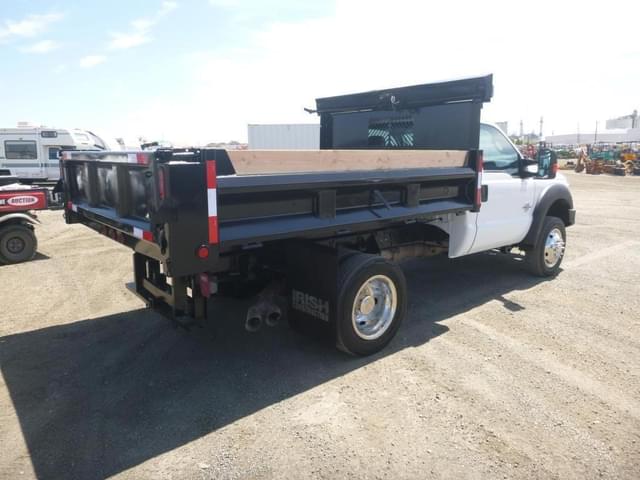 Image of Ford F-550 equipment image 2