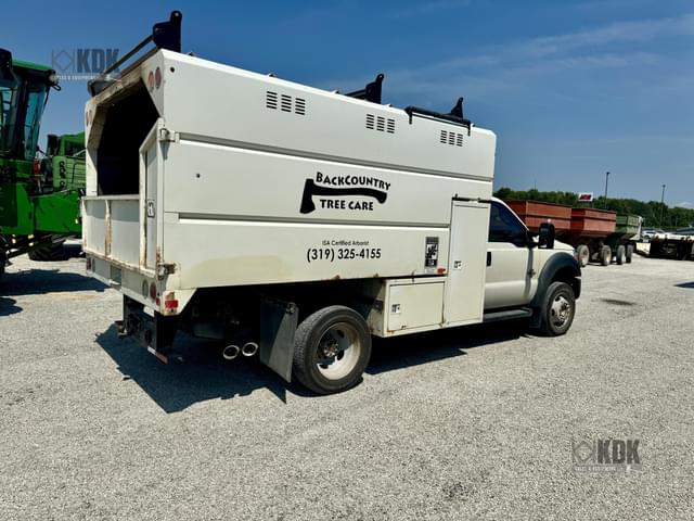 Image of Ford F-550 equipment image 2