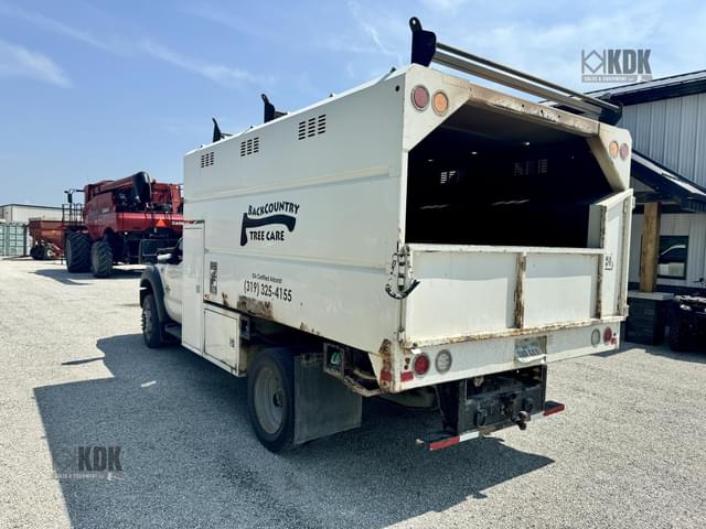 Image of Ford F-550 equipment image 4