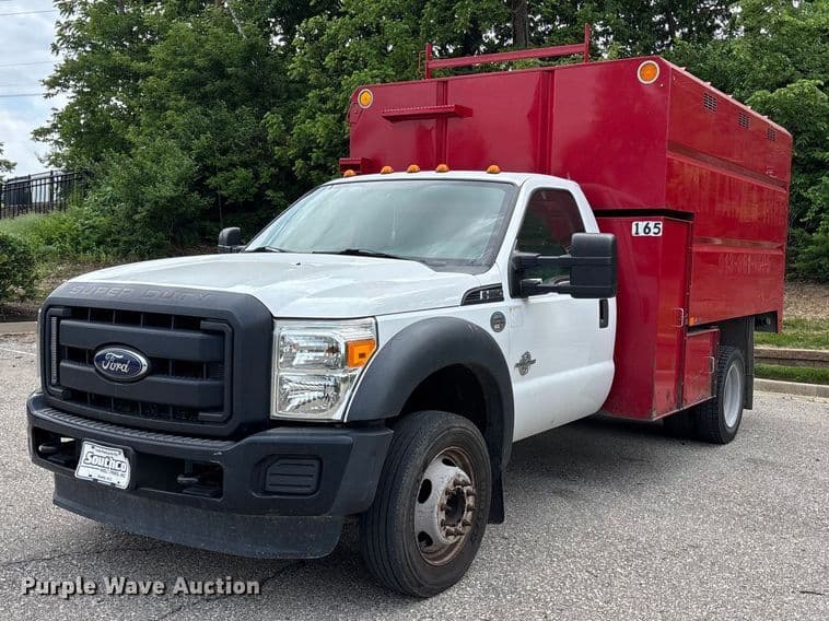 Image of Ford F-550 Primary image