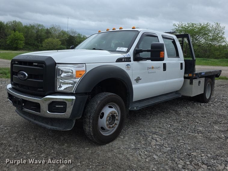 2015 Ford F-550 Equipment Image0