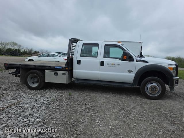 Image of Ford F-550 equipment image 3