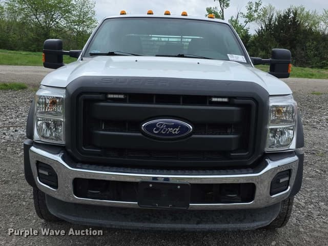 Image of Ford F-550 equipment image 1