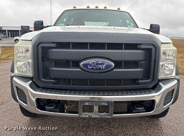 Image of Ford F-550 equipment image 1