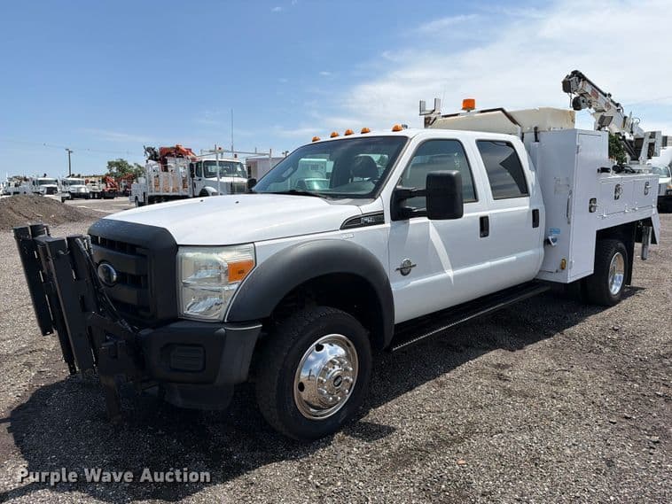 Image of Ford F-550 Primary image