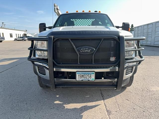Image of Ford F-550 equipment image 1