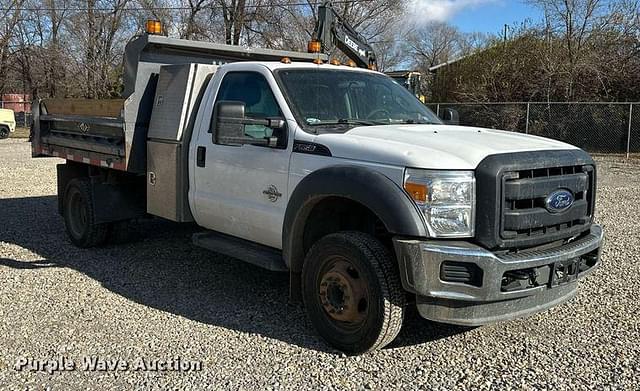 Image of Ford F-550 equipment image 2