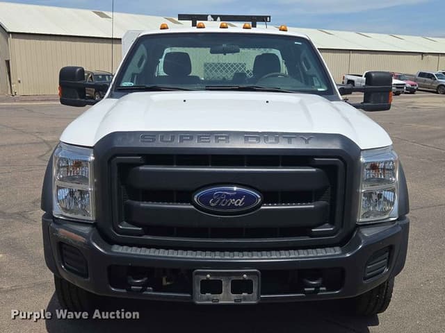 Image of Ford F-550 equipment image 1