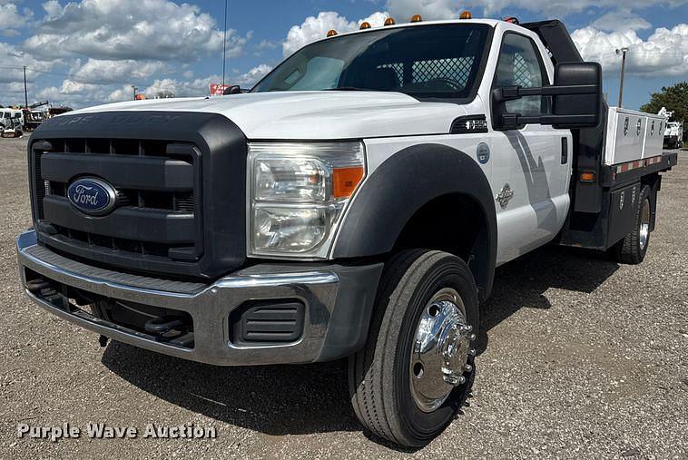 Image of Ford F-550 Primary image