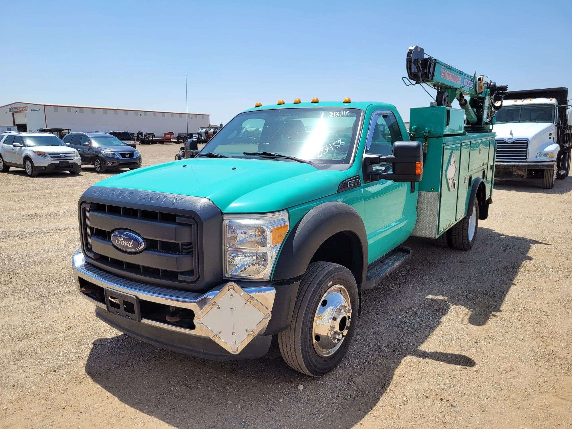 2015 Ford F-550 Equipment Image0