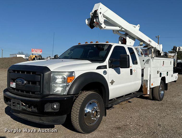 Image of Ford F-550 Primary image