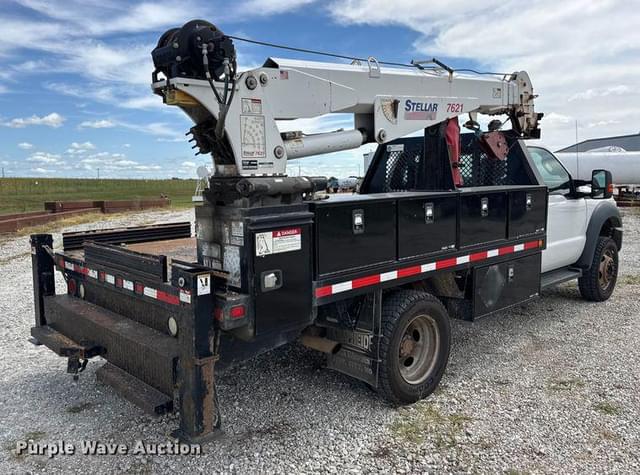 Image of Ford F-550 equipment image 4