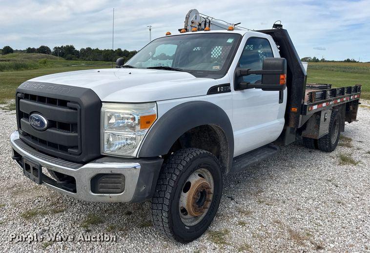 Image of Ford F-550 Primary image