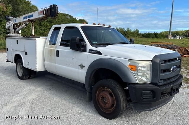 Image of Ford F-550 equipment image 3