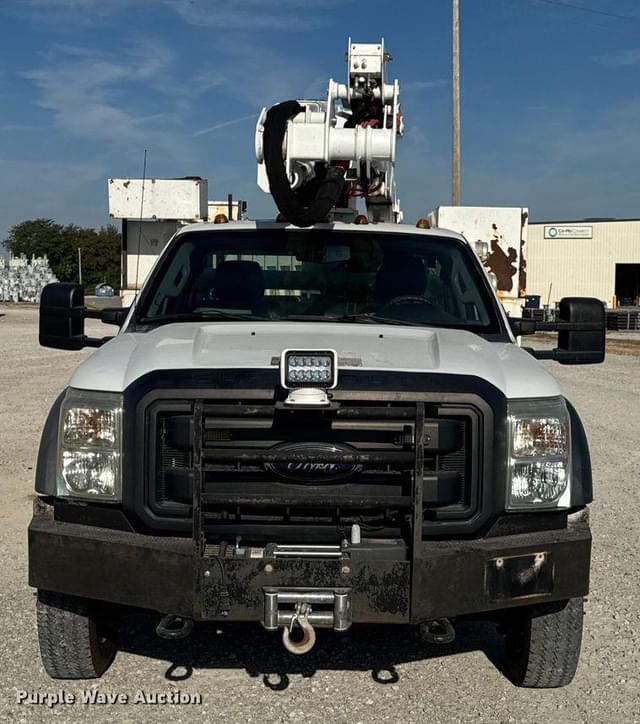 Image of Ford F-550 equipment image 1