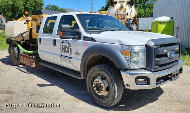Image of Ford F-550 equipment image 2