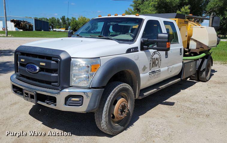 Image of Ford F-550 Primary image