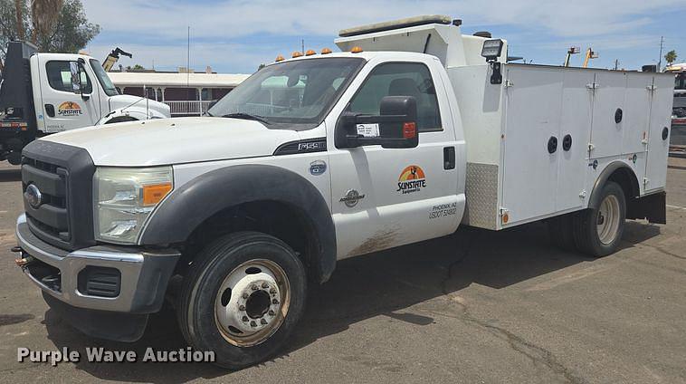 Image of Ford F-550 Primary image