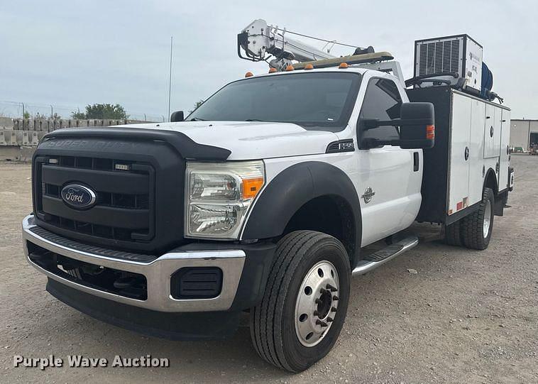 Image of Ford F-550 Primary image