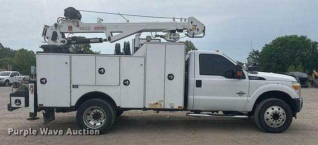 Image of Ford F-550 equipment image 3