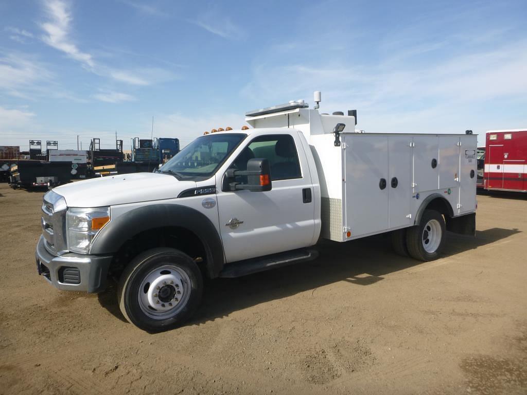 Image of Ford F-550 Primary image