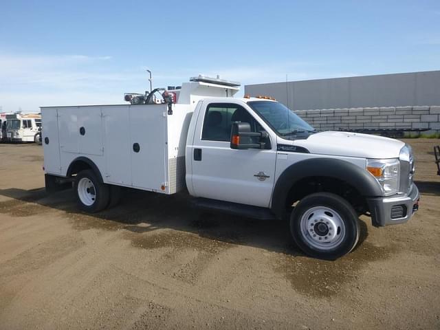 Image of Ford F-550 equipment image 1