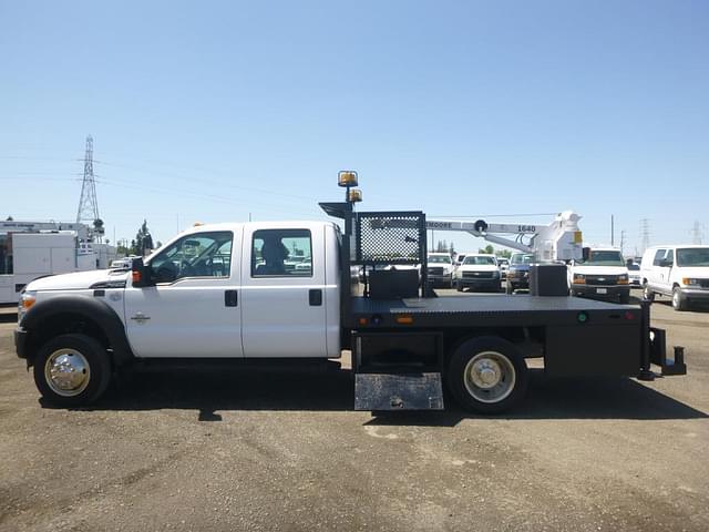 Image of Ford F-550 equipment image 4