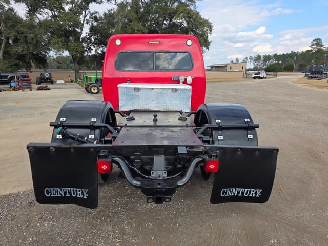 Image of Ford F-550 equipment image 4