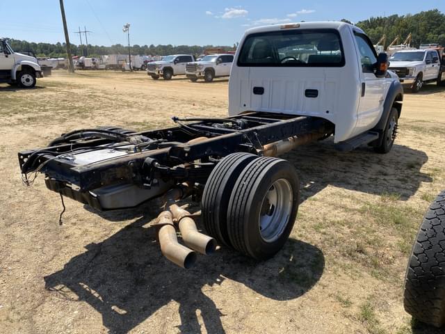 Image of Ford F-550 equipment image 2