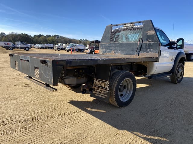 Image of Ford F-550 equipment image 2