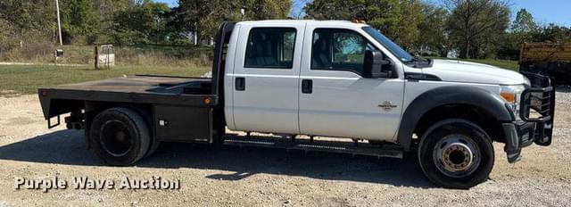 Image of Ford F-550 equipment image 3