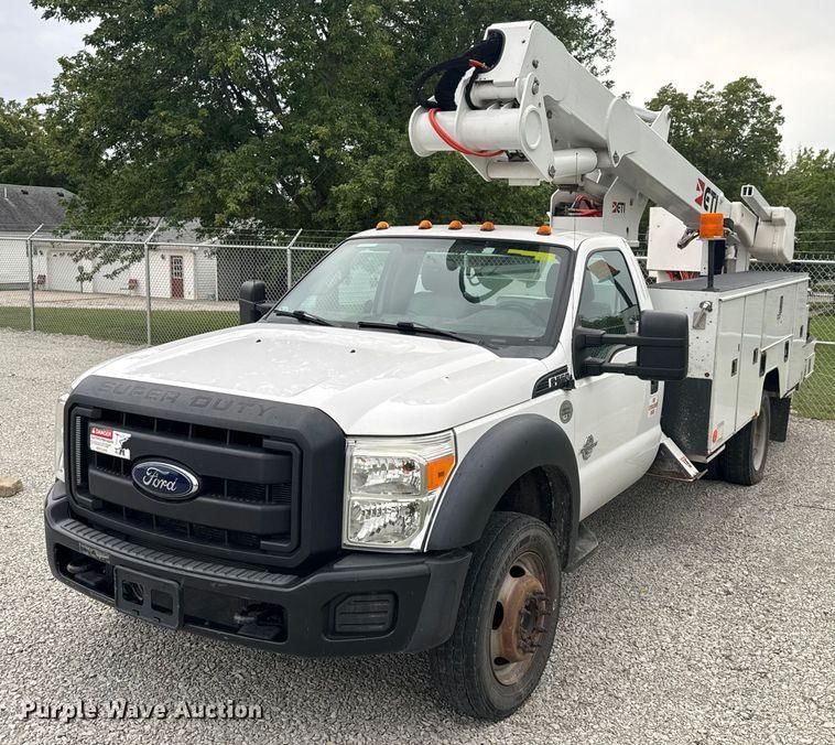 2015 Ford F-550XLSD Equipment Image0