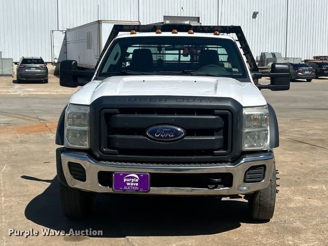 Image of Ford F-550 equipment image 1
