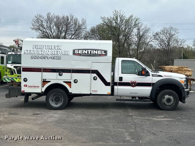 Image of Ford F-550 equipment image 3