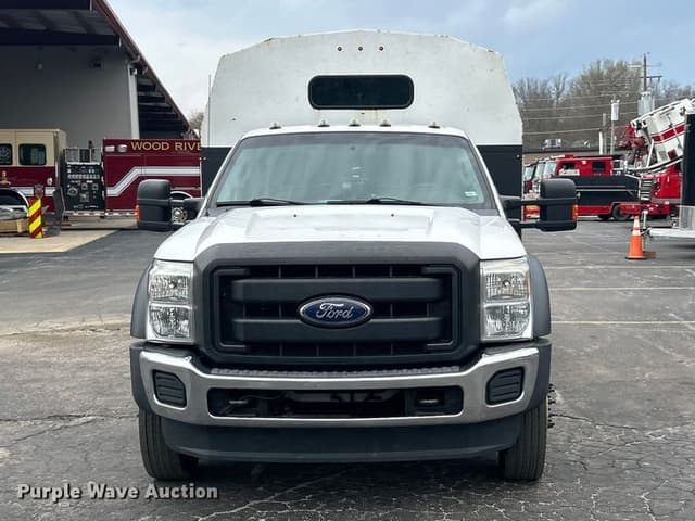 Image of Ford F-550 equipment image 1