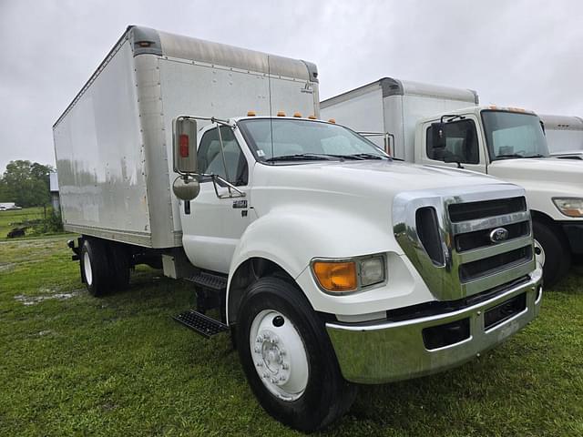Image of Ford F-650 equipment image 2