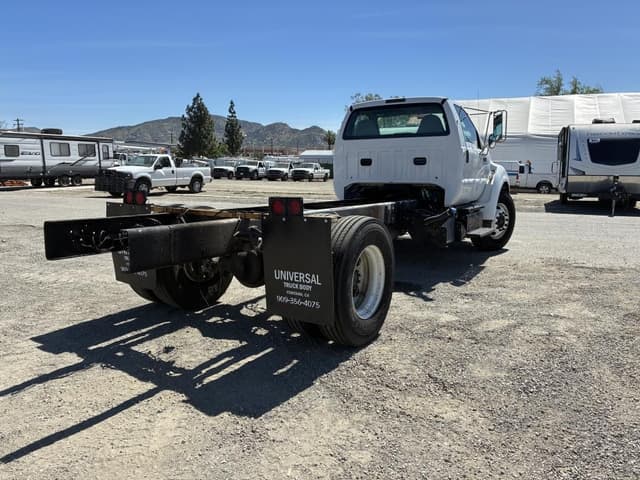 Image of Ford F-650 equipment image 2