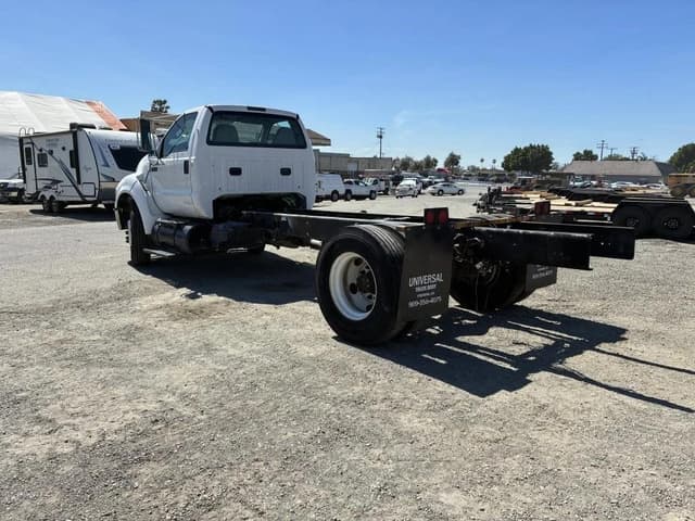 Image of Ford F-650 equipment image 3