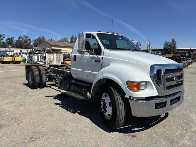 Image of Ford F-650 equipment image 1