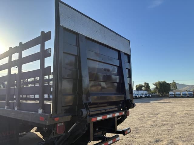 Image of Ford F-650 equipment image 4