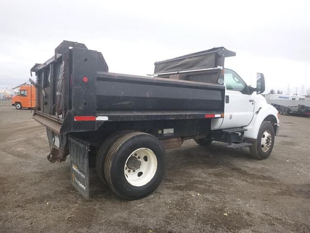 Image of Ford F-650 equipment image 2