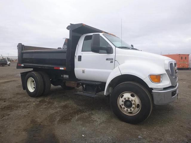 Image of Ford F-650 equipment image 1