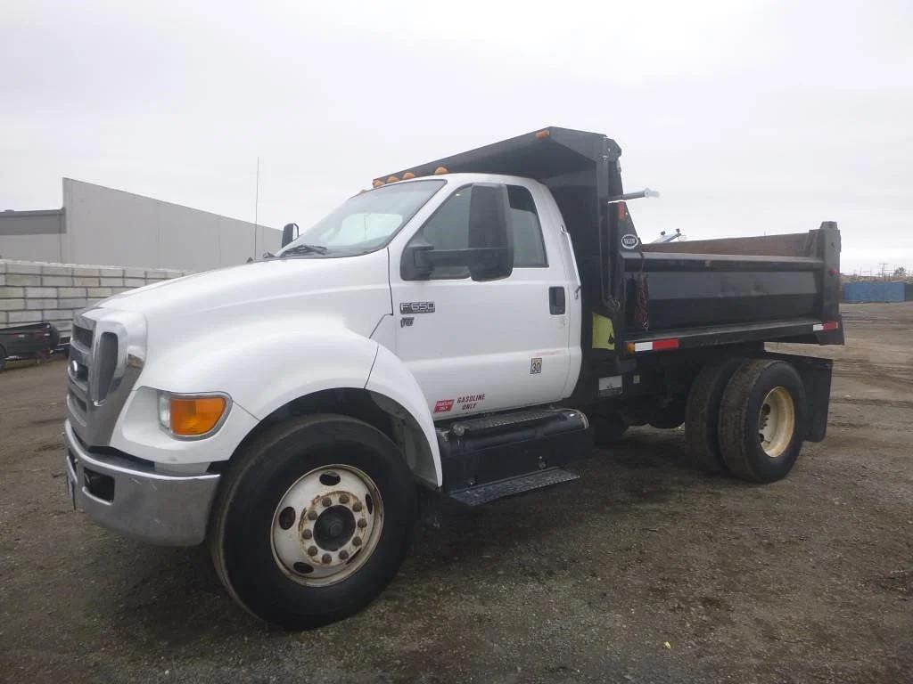 Image of Ford F-650 Primary image