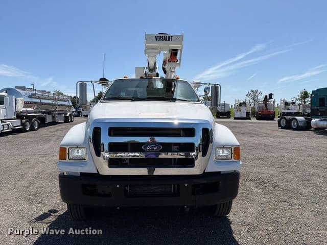 Image of Ford F-650 equipment image 1