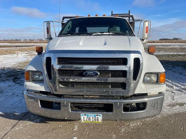 Image of Ford F-650 equipment image 1