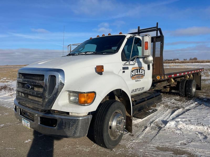 Image of Ford F-650 Primary image