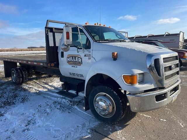 Image of Ford F-650 equipment image 2